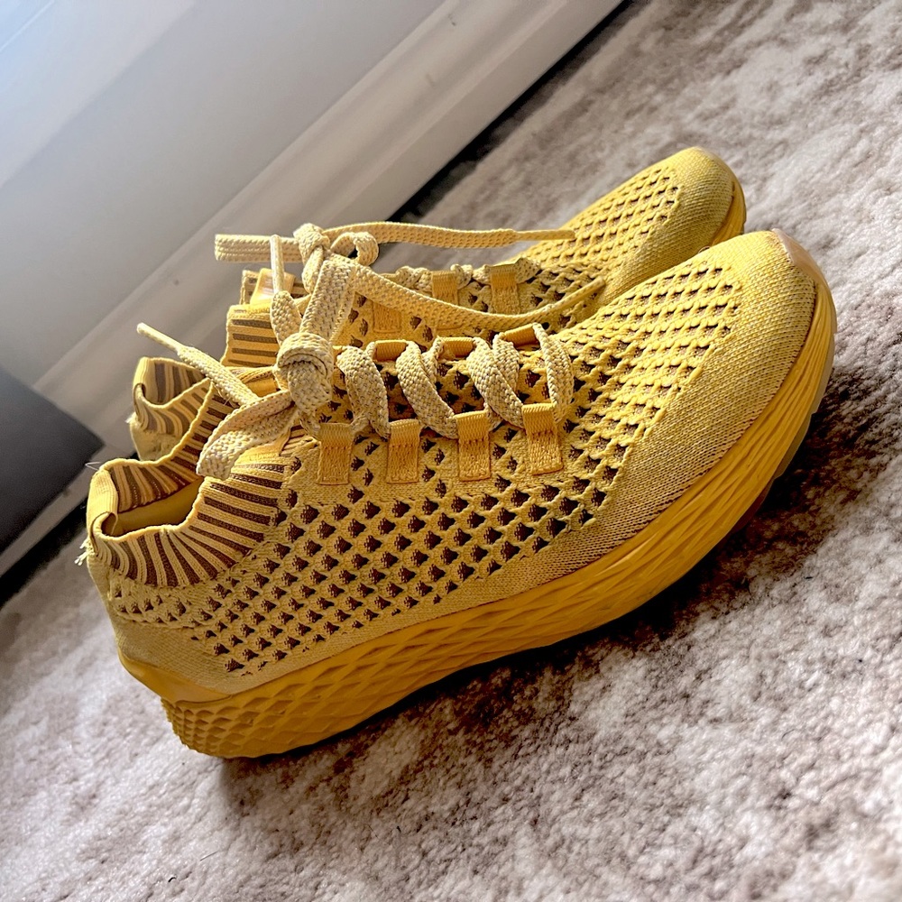 NOBULL running shoes, yellow, size 10.5